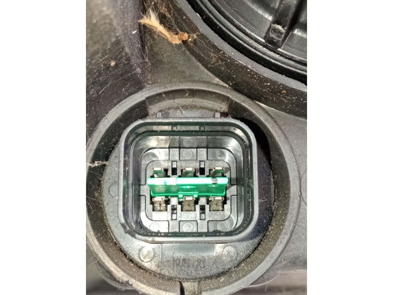 Recambio de faro izquierdo para kia sorento i (jc) 2.5 crdi referencia OEM IAM 921013E5XX  2006
