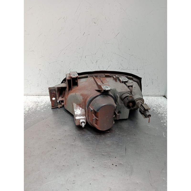 Recambio de faro derecho para renault clio i (b/c57_, 5/357_) 1.9 d (b/c/s576, b/c/s57l) referencia OEM IAM   1996