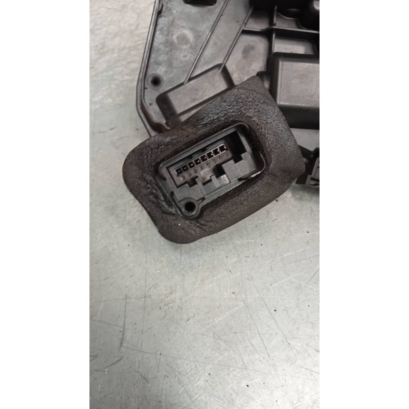 Recambio de motor cierre centralizado trasero derecho para volkswagen golf vii lim. advance bluemotion referencia OEM IAM 5K4839