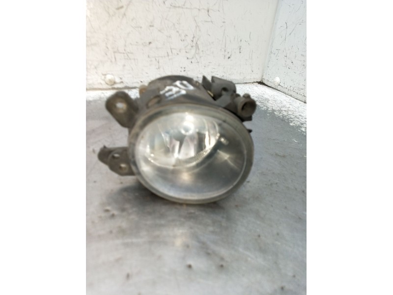 Recambio de faro antiniebla derecho para mercedes-benz clase m (w164) ml 350 4-matic (164.186) referencia OEM IAM 0305076022 A25