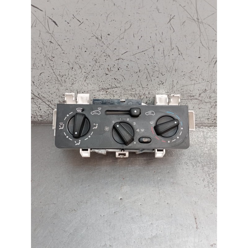 Recambio de mando calefaccion / aire acondicionado para citroën c3 i (fc_, fn_) 1.1 i referencia OEM IAM F664477S 69300001 2006