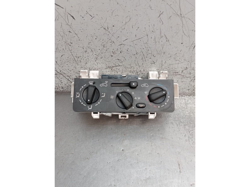Recambio de mando calefaccion / aire acondicionado para citroën c3 i (fc_, fn_) 1.1 i referencia OEM IAM F664477S 69300001 2006