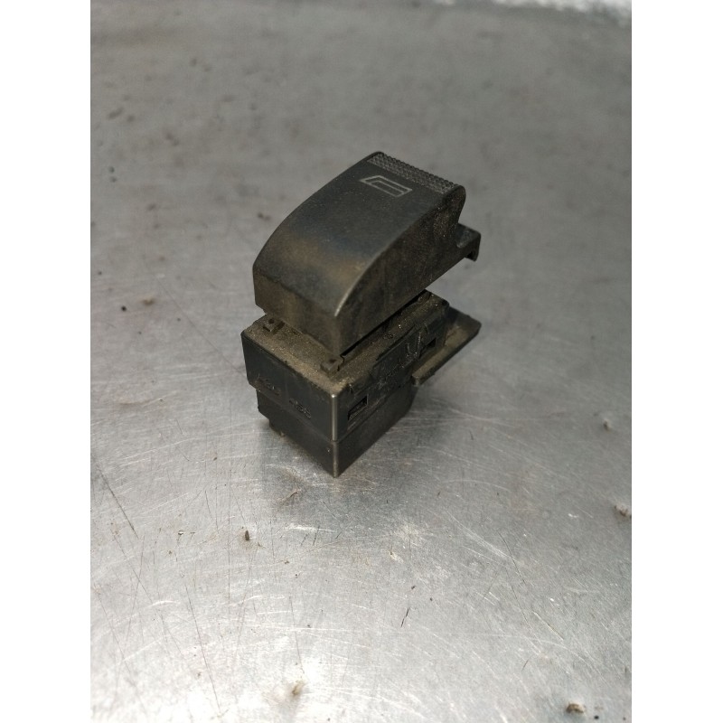 Recambio de mando elevalunas delantero derecho para audi a3 (8l1) 1.9 tdi referencia OEM IAM 8L0959855A 3P 1996