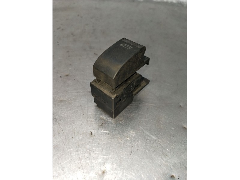 Recambio de mando elevalunas delantero derecho para audi a3 (8l1) 1.9 tdi referencia OEM IAM 8L0959855A 3P 1996