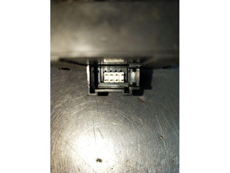 Recambio de mando elevalunas delantero izquierdo para audi a3 (8l1) 1.9 tdi referencia OEM IAM 8L0959851 3P 1996