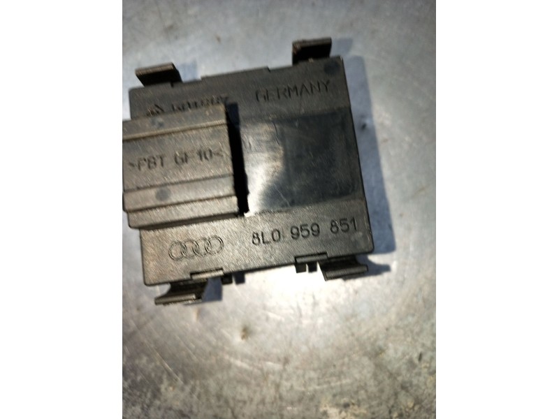 Recambio de mando elevalunas delantero izquierdo para audi a3 (8l1) 1.9 tdi referencia OEM IAM 8L0959851 3P 1996