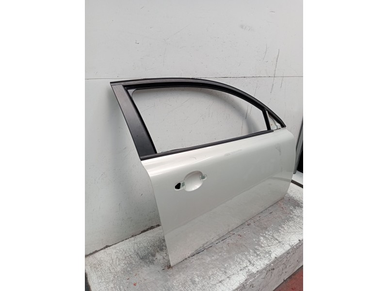 Recambio de puerta delantera derecha para volvo c30 (533) 1.6 d referencia OEM IAM   