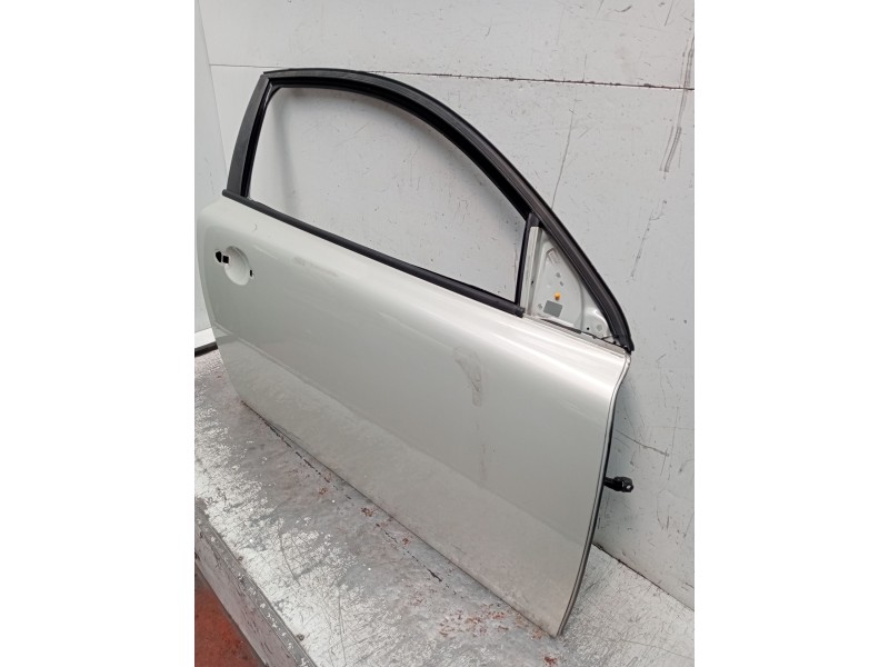 Recambio de puerta delantera derecha para volvo c30 (533) 1.6 d referencia OEM IAM   
