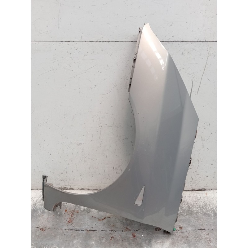 Recambio de aleta delantera izquierda para renault espace iv (jk0/1_) 2.0 dci (jk02, jk03) referencia OEM IAM   