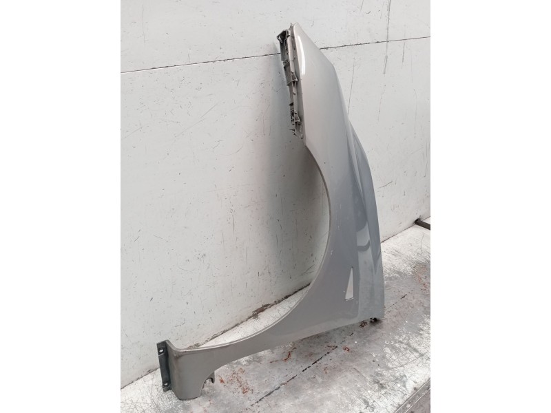 Recambio de aleta delantera izquierda para renault espace iv (jk0/1_) 2.0 dci (jk02, jk03) referencia OEM IAM   