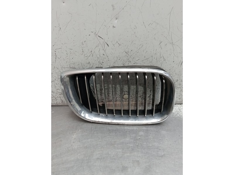 Recambio de rejilla delantera para bmw 3 (e46) 320 d referencia OEM IAM  DERECHO 2001