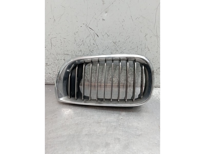 Recambio de rejilla delantera para bmw 3 (e46) 320 d referencia OEM IAM  IZQUIERDO 2001
