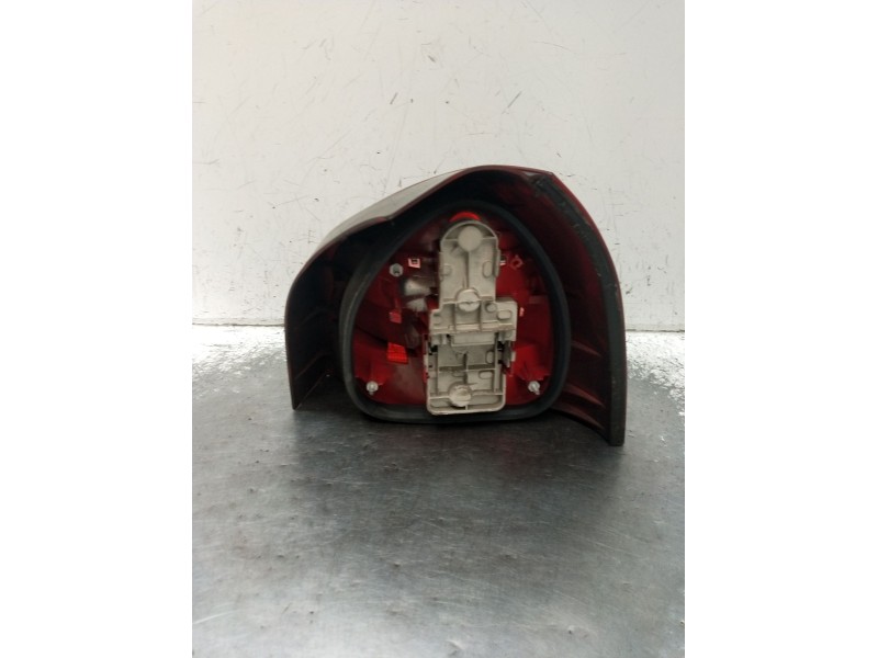 Recambio de piloto trasero izquierdo para audi a3 (8l1) 1.9 tdi referencia OEM IAM   1996