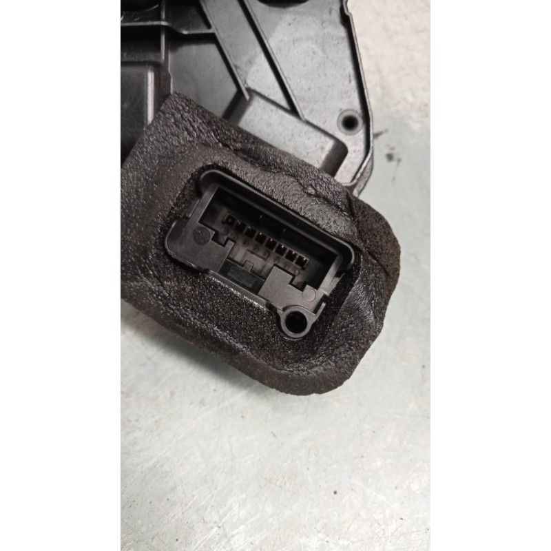 Recambio de motor cierre centralizado trasero izquierdo para volkswagen golf vii lim. advance bluemotion referencia OEM IAM 5K48