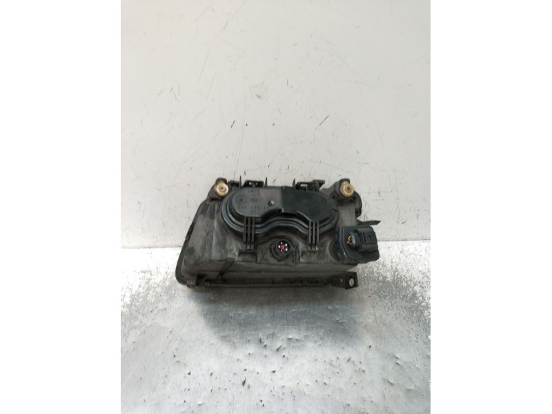 Recambio de faro derecho para audi a3 (8l1) 1.9 tdi referencia OEM IAM   1996