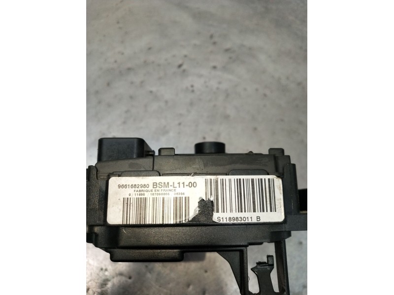 Recambio de caja reles / fusibles para citroën c4 i (lc_) 1.6 hdi referencia OEM IAM 9661682980 BSML1100 