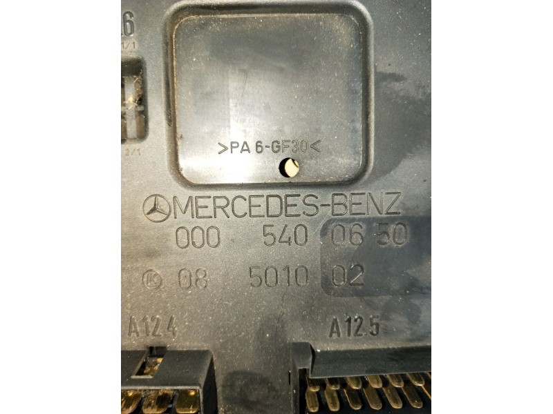 Recambio de caja reles / fusibles para mercedes-benz vito furgoneta (w638) 110 d 2.3 (638.074, 638.078) referencia OEM IAM 00054