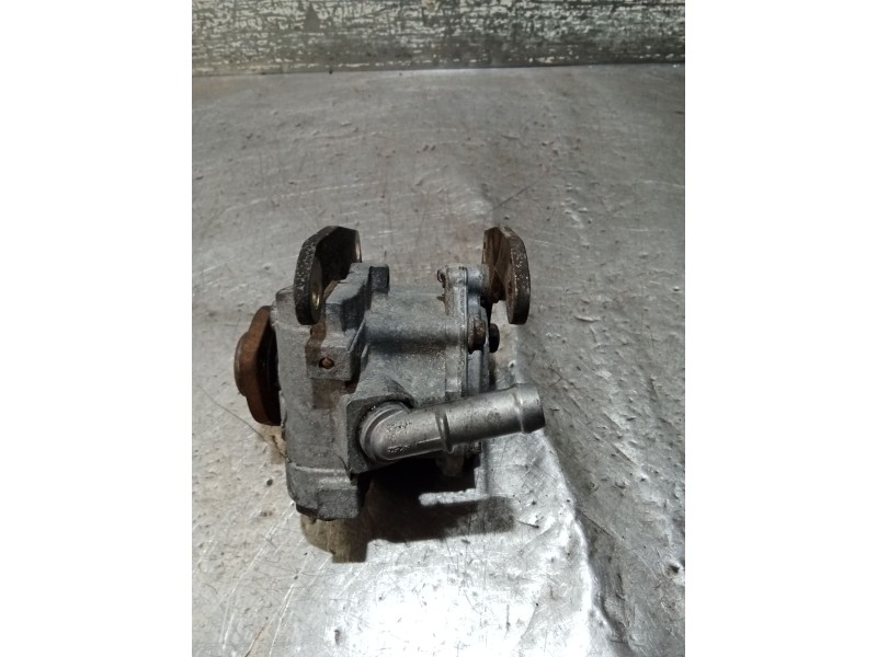 Recambio de bomba direccion para mercedes-benz vito furgoneta (w638) 110 d 2.3 (638.074, 638.078) referencia OEM IAM   