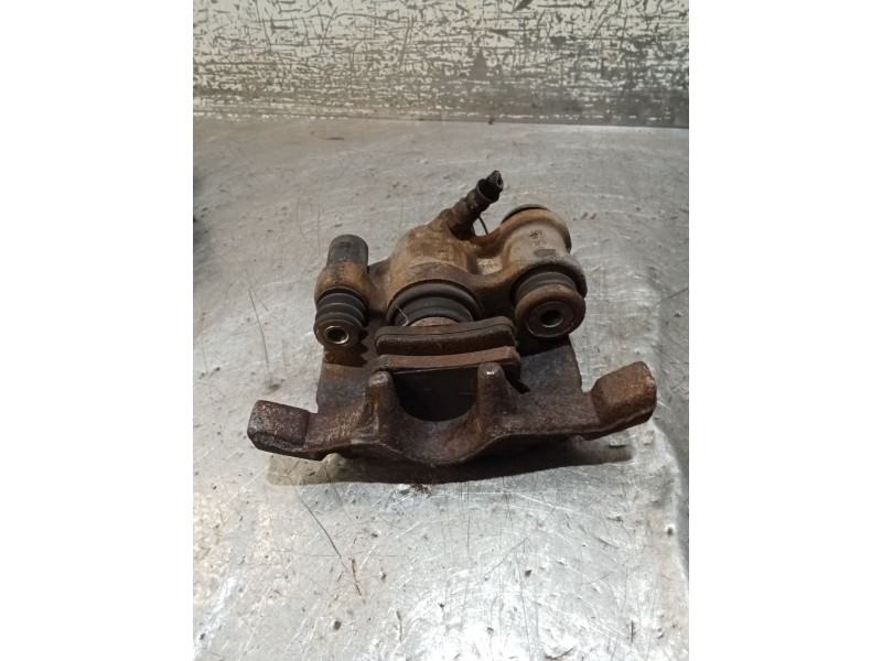 Recambio de pinza freno trasera derecha para mercedes-benz vito furgoneta (w638) 110 d 2.3 (638.074, 638.078) referencia OEM IAM