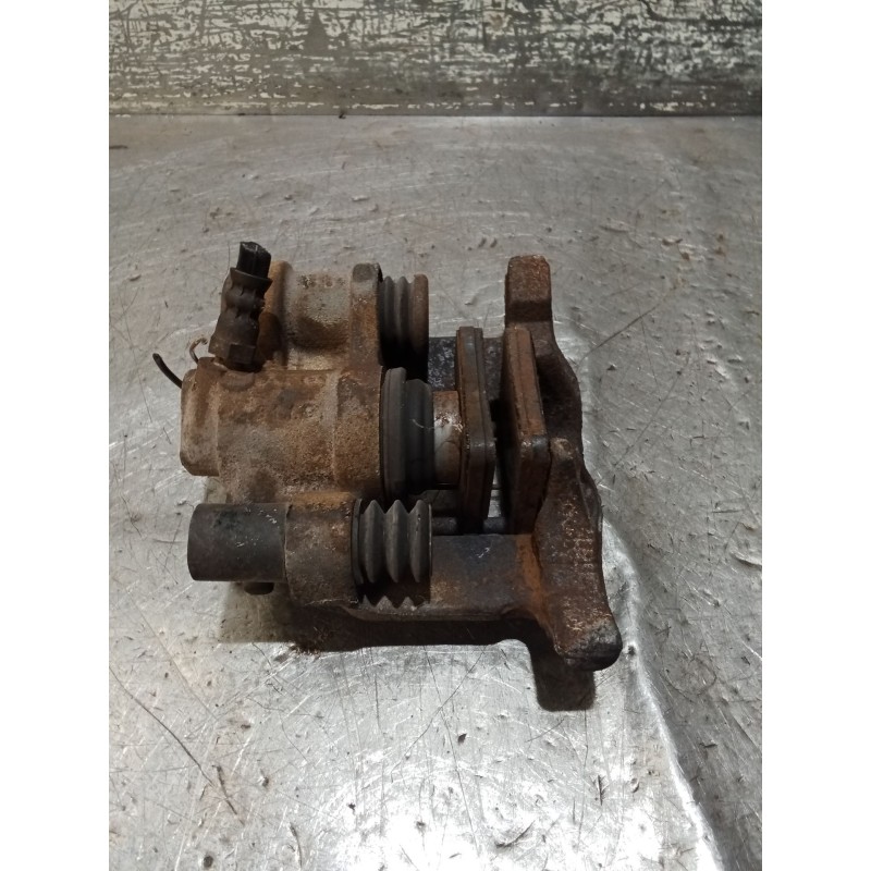 Recambio de pinza freno trasera derecha para mercedes-benz vito furgoneta (w638) 110 d 2.3 (638.074, 638.078) referencia OEM IAM
