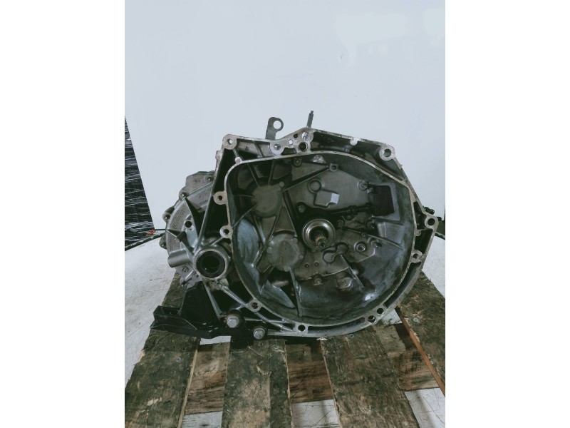 Recambio de caja cambios para peugeot 308 sw sport referencia OEM IAM 20EA01 0262357 6V