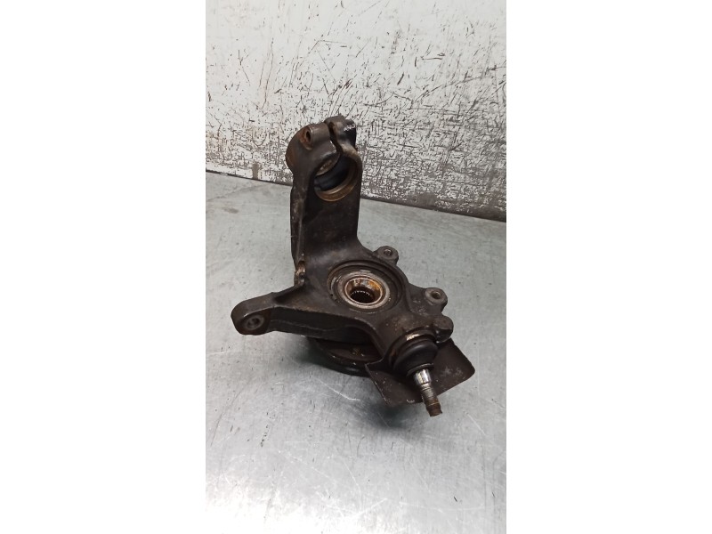 Recambio de mangueta delantera izquierda para peugeot 406 (8b) 1.8 16v referencia OEM IAM   99