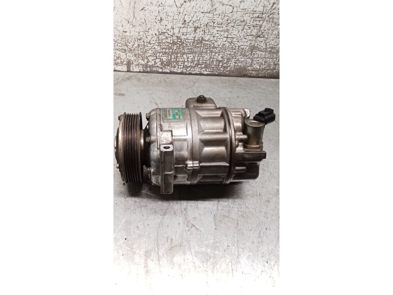 Recambio de compresor aire acondicionado para volkswagen passat b6 (3c2) 2.0 tdi 16v referencia OEM IAM 1K0820803Q 8676F 05