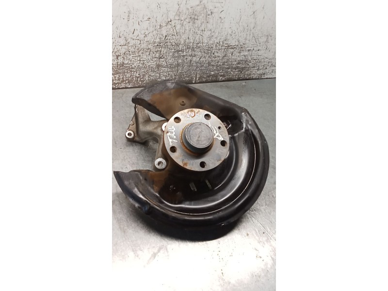 Recambio de mangueta trasera derecha para volkswagen passat b6 (3c2) 2.0 tdi 16v referencia OEM IAM   05