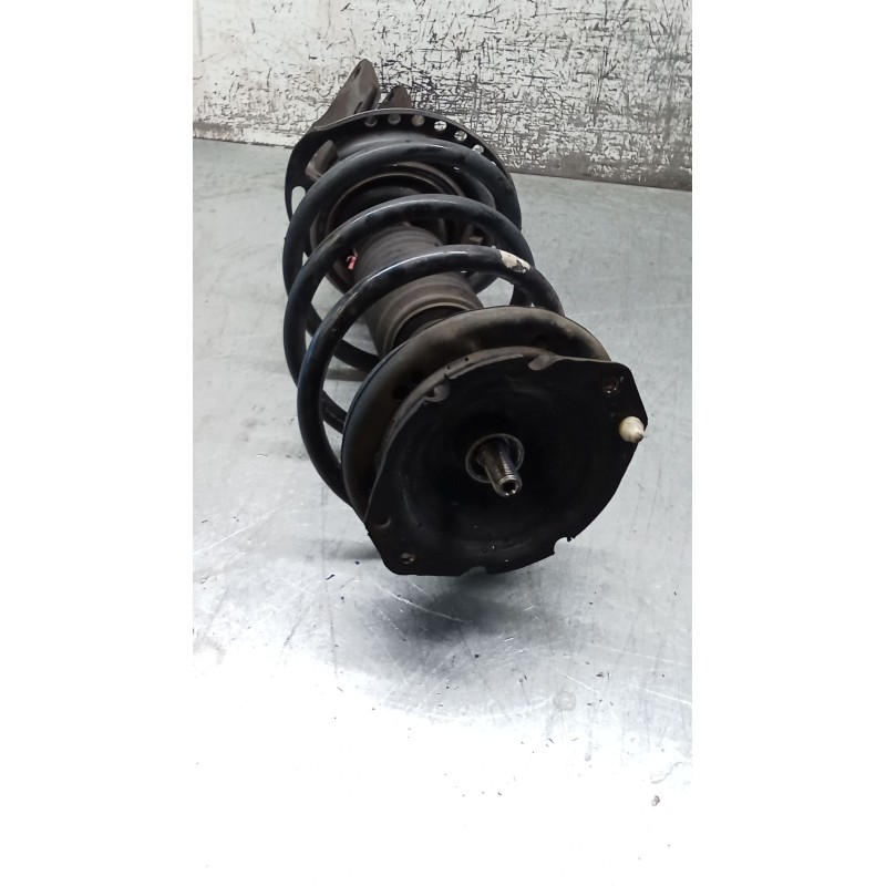 Recambio de amortiguador delantero izquierdo para renault espace iv (jk0/1_) 2.0 dci (jk02, jk03) referencia OEM IAM   06