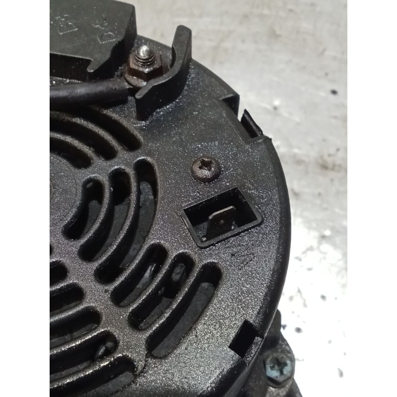 Recambio de alternador para mercedes-benz vito furgoneta (w638) 110 d 2.3 (638.074, 638.078) referencia OEM IAM 0123320047 01015