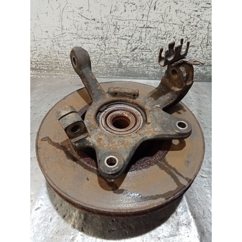 Recambio de mangueta delantera izquierda para renault master ii furgoneta (fd) 2.8 dti referencia OEM IAM   98