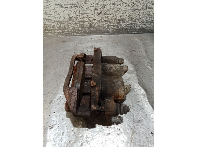 Recambio de pinza freno delantera izquierda para renault master ii furgoneta (fd) 2.8 dti referencia OEM IAM   98