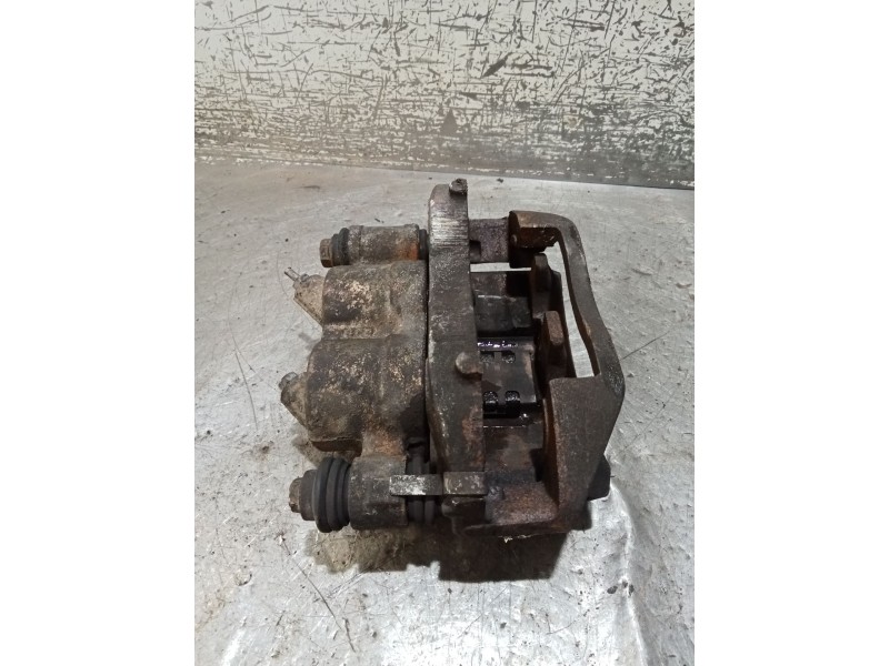 Recambio de pinza freno delantera derecha para renault master ii furgoneta (fd) 2.8 dti referencia OEM IAM   98