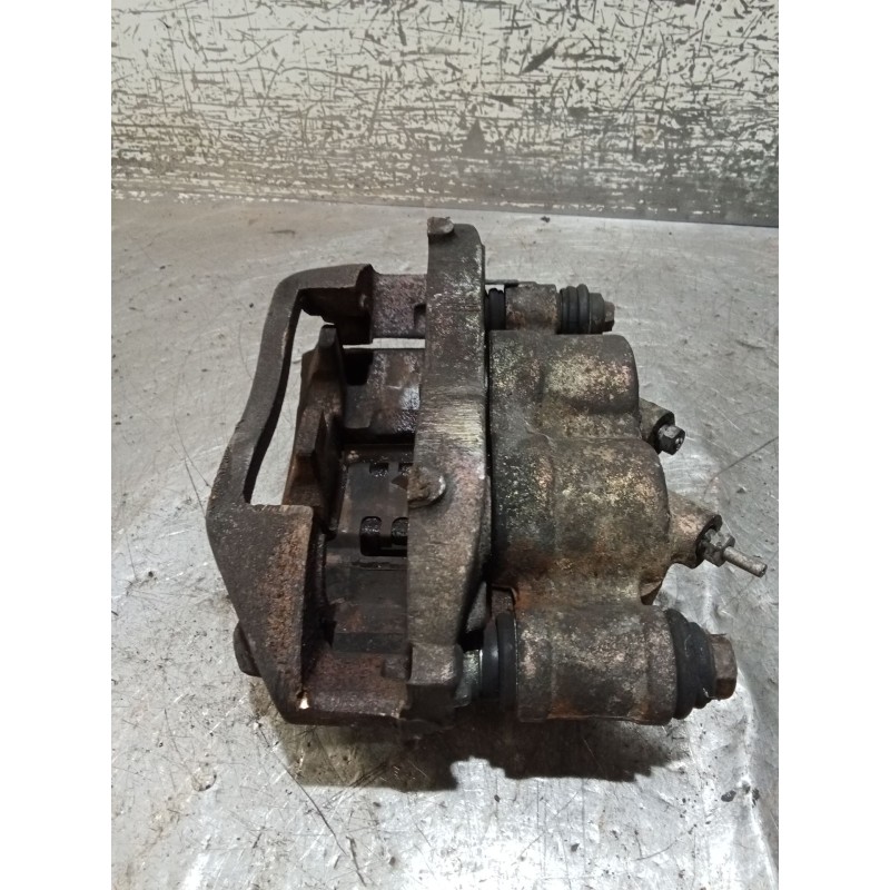 Recambio de pinza freno delantera derecha para renault master ii furgoneta (fd) 2.8 dti referencia OEM IAM   98