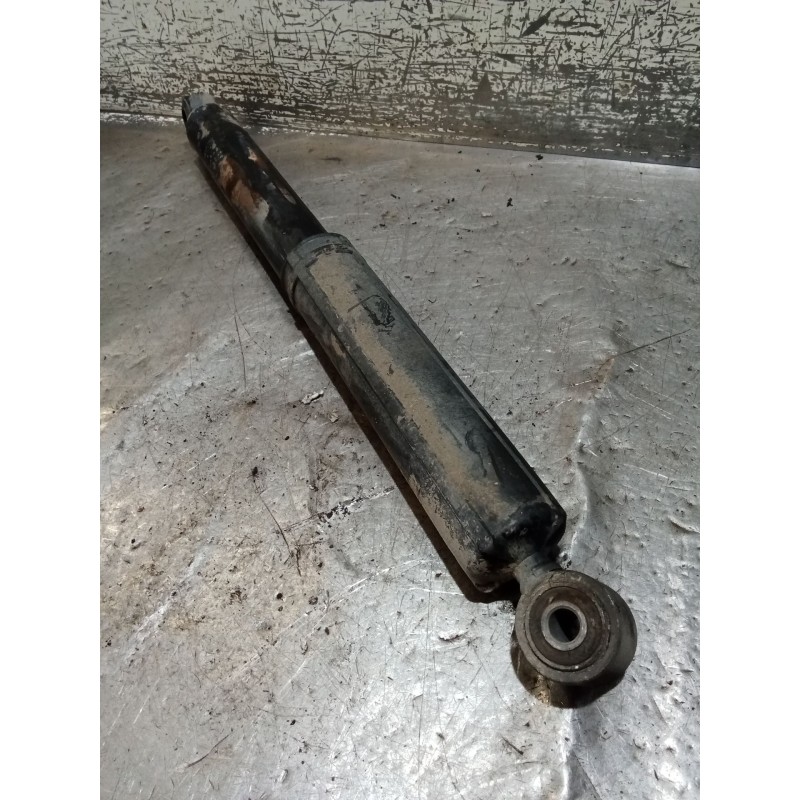 Recambio de amortiguador trasero izquierdo para renault master ii furgoneta (fd) 2.8 dti referencia OEM IAM 7700310740  98