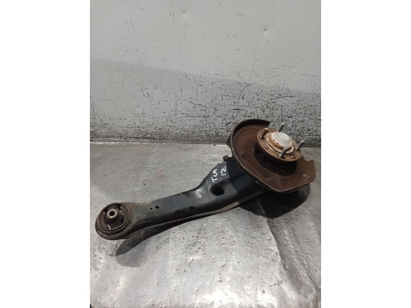Recambio de mangueta trasera izquierda para mitsubishi carisma (da_) 1.8 16v gdi (da2a) referencia OEM IAM   99