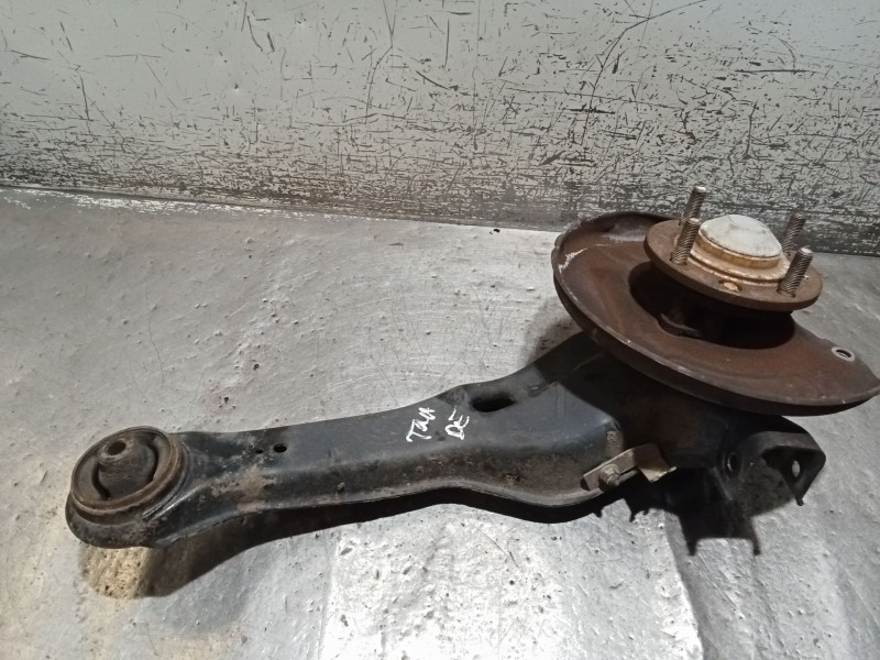 Recambio de mangueta trasera derecha para mitsubishi carisma (da_) 1.8 16v gdi (da2a) referencia OEM IAM   99