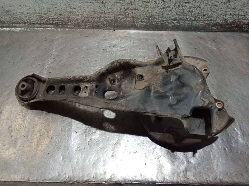 Recambio de mangueta trasera derecha para mitsubishi carisma (da_) 1.8 16v gdi (da2a) referencia OEM IAM   99