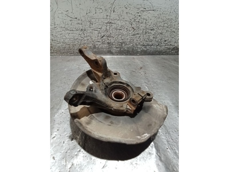 Recambio de mangueta delantera izquierda para mitsubishi carisma (da_) 1.8 16v gdi (da2a) referencia OEM IAM   99