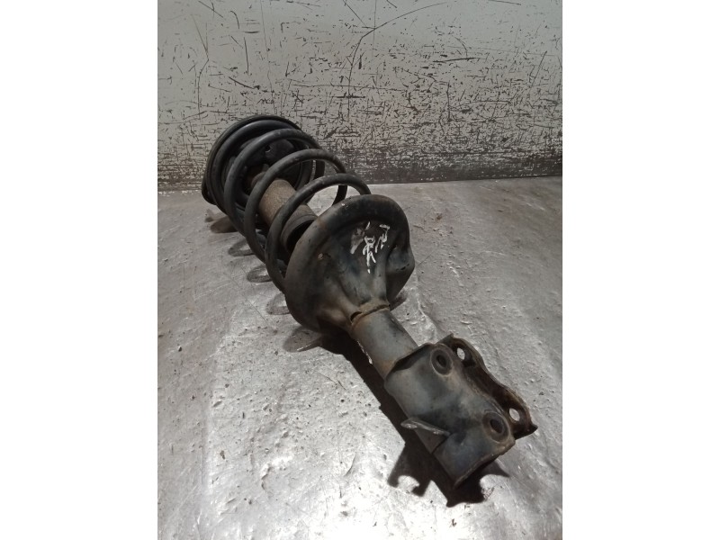 Recambio de amortiguador delantero izquierdo para mitsubishi carisma (da_) 1.8 16v gdi (da2a) referencia OEM IAM   99