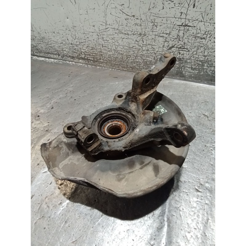 Recambio de mangueta delantera derecha para mitsubishi carisma (da_) 1.8 16v gdi (da2a) referencia OEM IAM   99