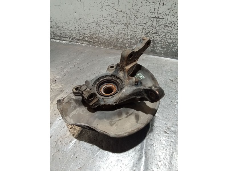 Recambio de mangueta delantera derecha para mitsubishi carisma (da_) 1.8 16v gdi (da2a) referencia OEM IAM   99