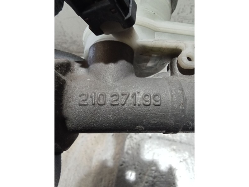 Recambio de bomba freno para mitsubishi carisma (da_) 1.8 16v gdi (da2a) referencia OEM IAM 21027199  99