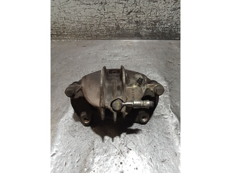 Recambio de pinza freno delantera derecha para mitsubishi carisma (da_) 1.8 16v gdi (da2a) referencia OEM IAM   99