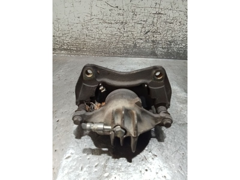 Recambio de pinza freno delantera derecha para mitsubishi carisma (da_) 1.8 16v gdi (da2a) referencia OEM IAM   99