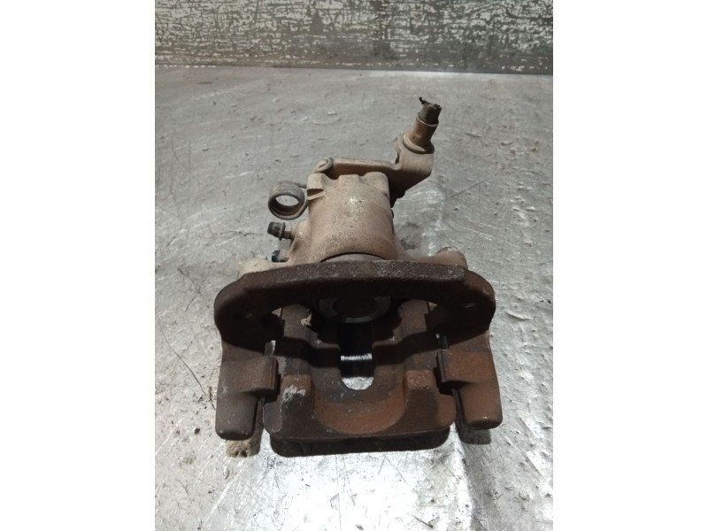 Recambio de pinza freno trasera derecha para mitsubishi carisma (da_) 1.8 16v gdi (da2a) referencia OEM IAM   99