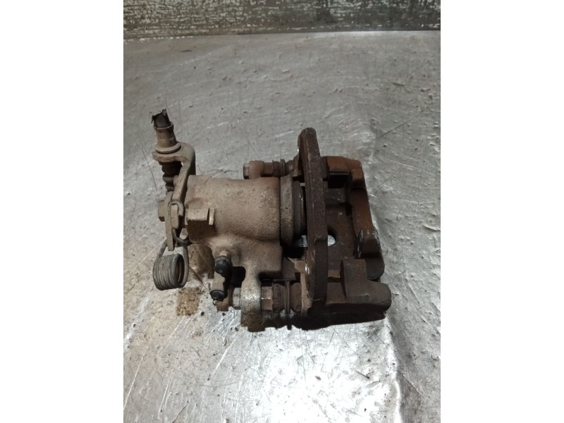 Recambio de pinza freno trasera derecha para mitsubishi carisma (da_) 1.8 16v gdi (da2a) referencia OEM IAM   99