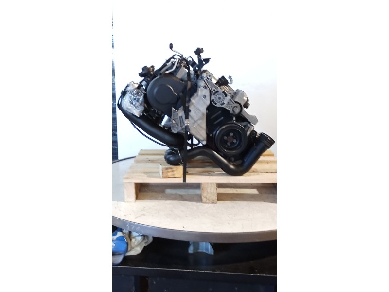 Recambio de motor completo para seat leon (1p1) 1.9 tdi referencia OEM IAM BXE LUK 389774