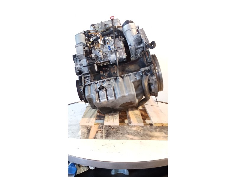 Recambio de motor completo para mercedes-benz vito furgoneta (w638) 110 d 2.3 (638.074, 638.078) referencia OEM IAM 601970 BOSCH