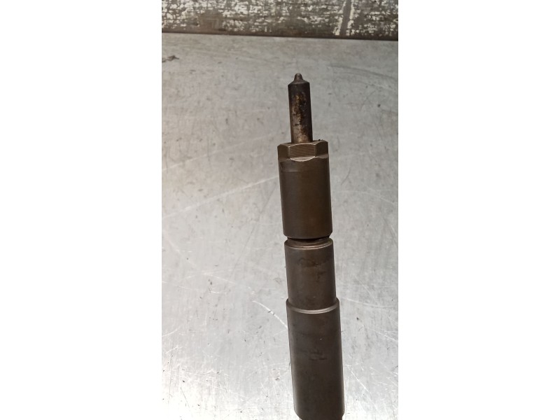 Recambio de inyector para jeep cherokee (kj) 2.8 crd 4x4 referencia OEM IAM 0445110218  BOSCH